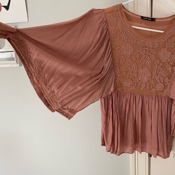 Pink blouse - Picture 2 of 5